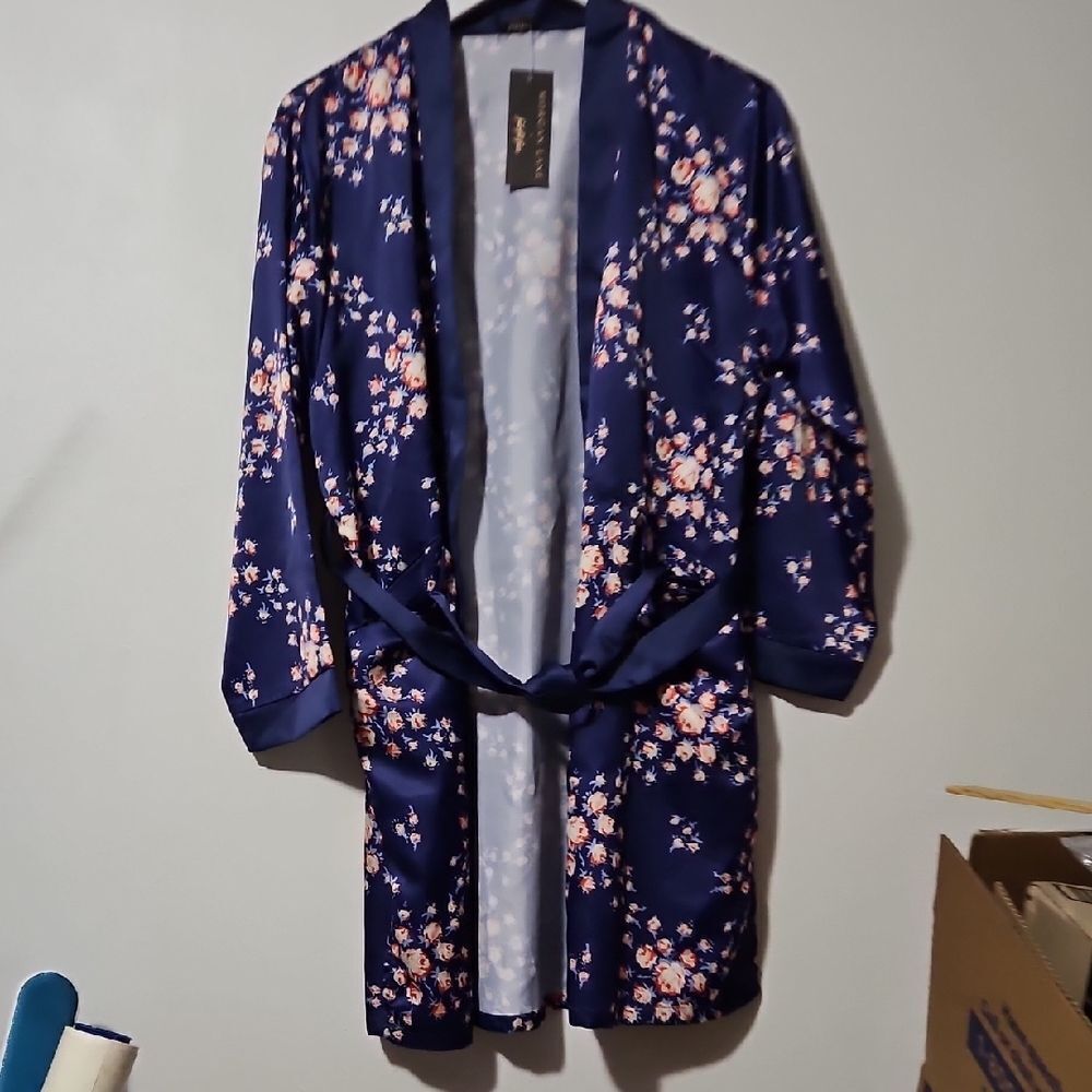 Morgan Lane Midnight Floral Kimono